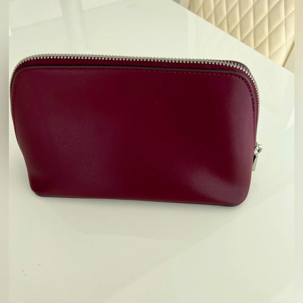 MICHAEL KORS Jet Set Medium Leather Travel Kit New